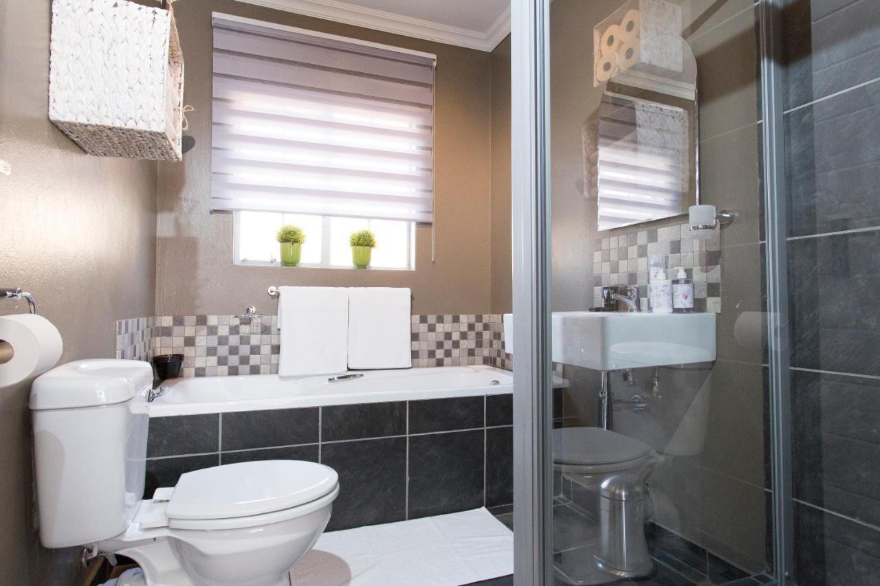 3 Lux Suites Middelburg  Extérieur photo